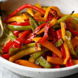 A bowl of air fryer bell peppers.