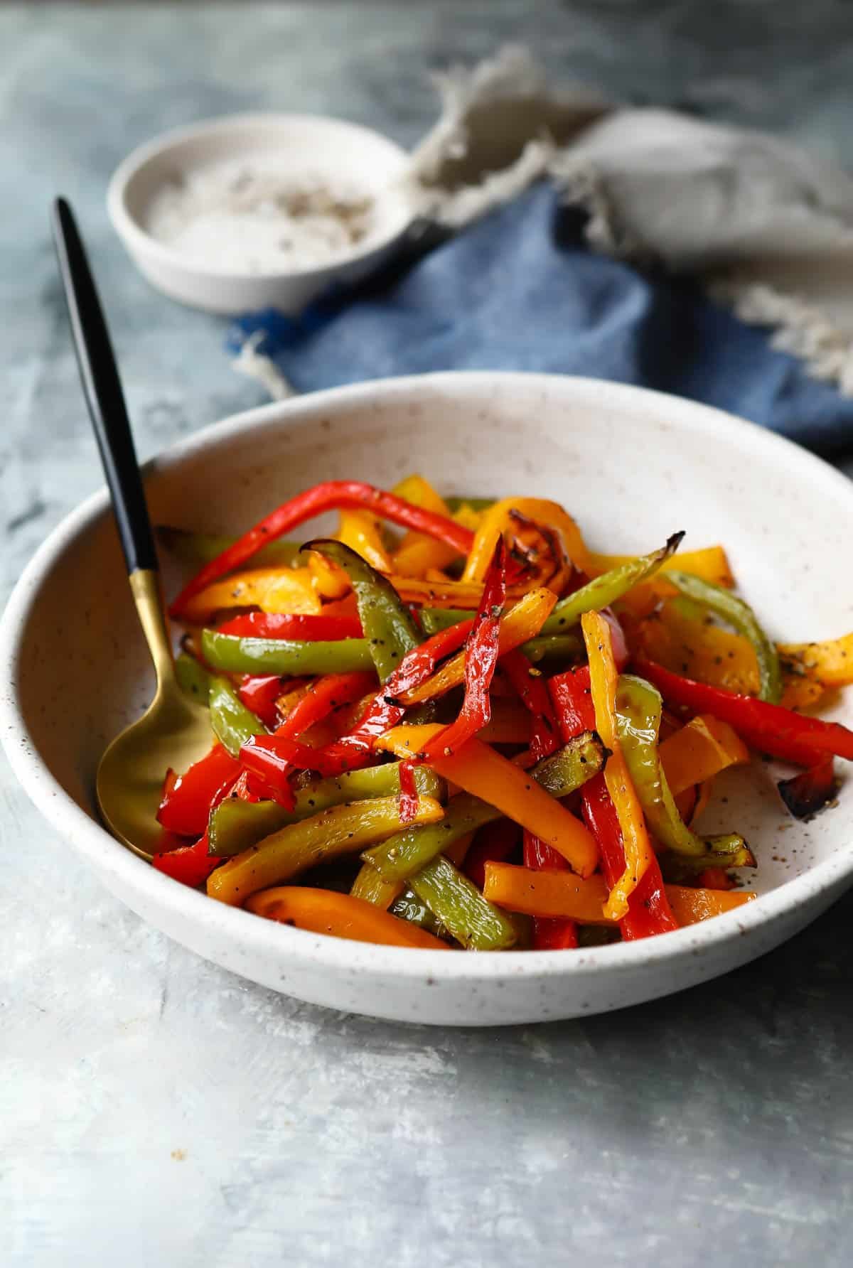 A bowl of air fryer pepper slices.