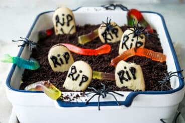 A dirt cake made in a cake pan.