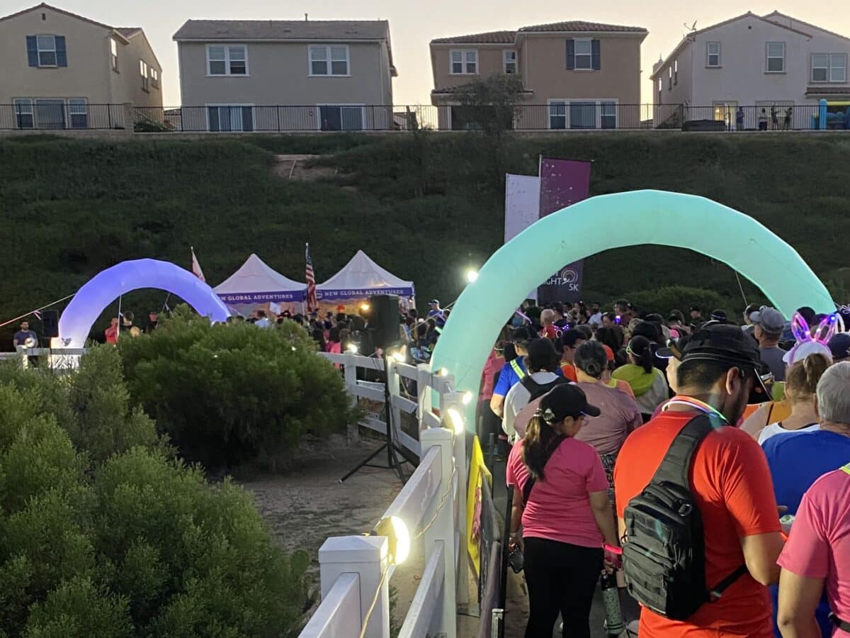 A photo of the Be the Light 5K benefitting A Light of Hope.